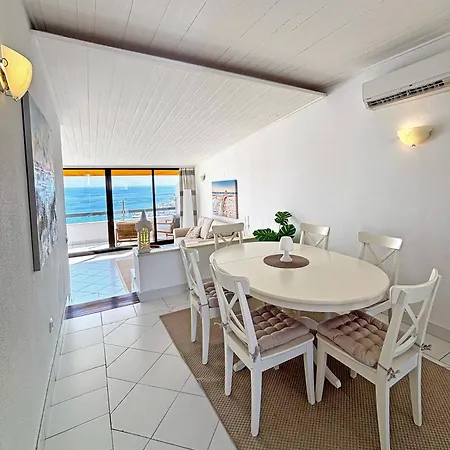 Апартаменты Breathtaking Ocean & Views By Becherish