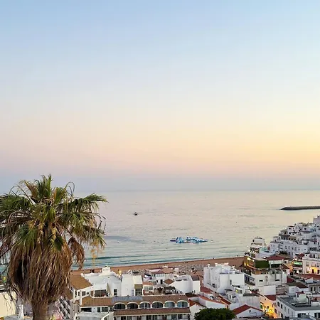 Breathtaking Ocean & Views By Becherish Apartament