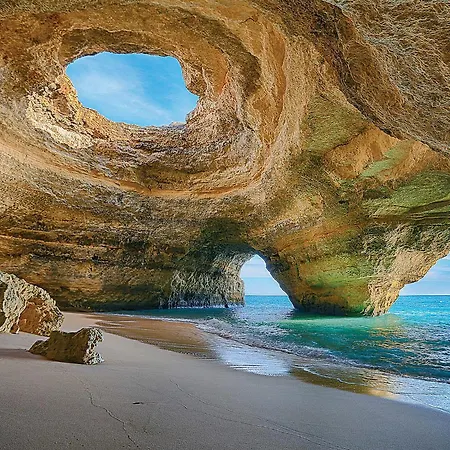 Breathtaking Ocean & Views By Becherish البوفيرا